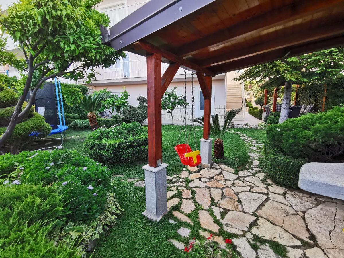 Apartment Leona สปลิท ภายนอก รูปภาพ
