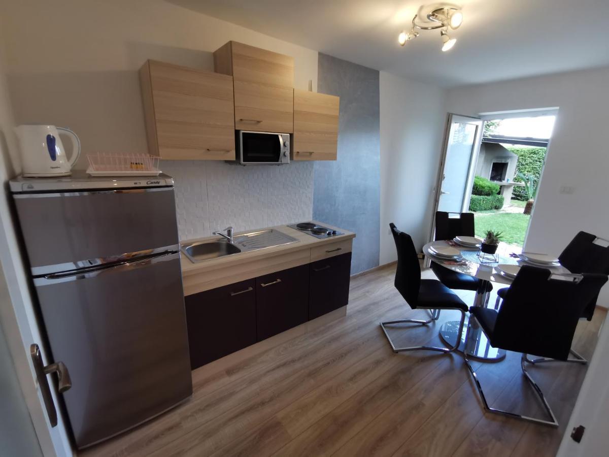 Apartment Leona สปลิท ภายนอก รูปภาพ